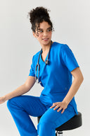 Women’s Two Pocket Scrub Top