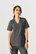 Relaxed 2-Pocket Scrub Top