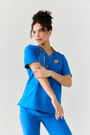 Relaxed 2-Pocket Scrub Top