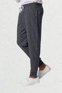 Essential 5-Pocket Scrub Jogger