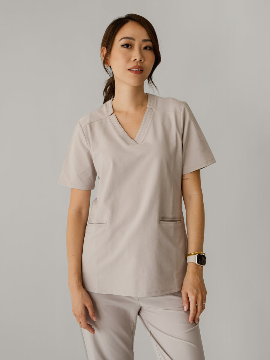 Women’s Two Pocket Scrub Top