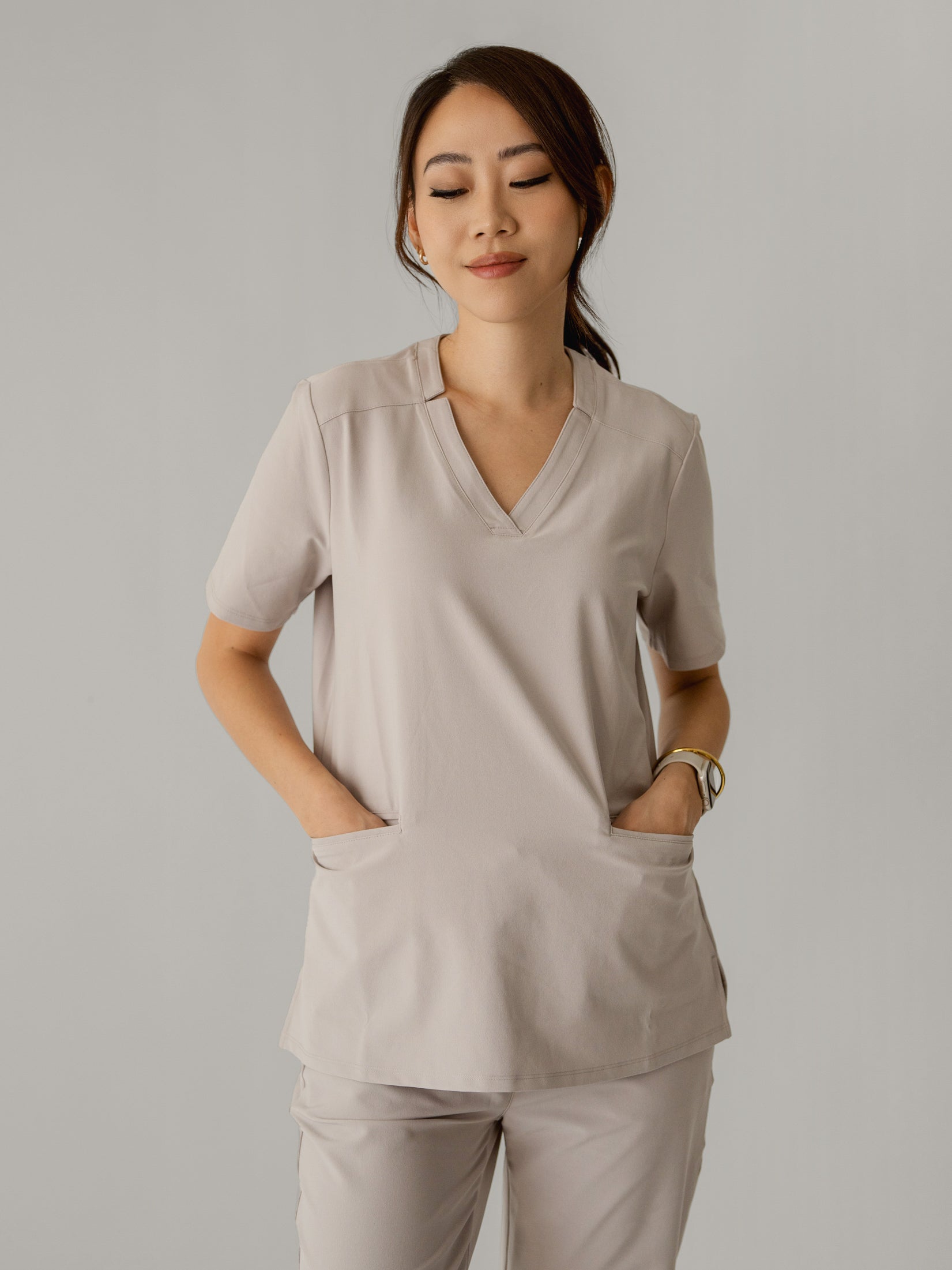 Women’s Two Pocket Scrub Top