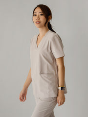 Women’s Two Pocket Scrub Top