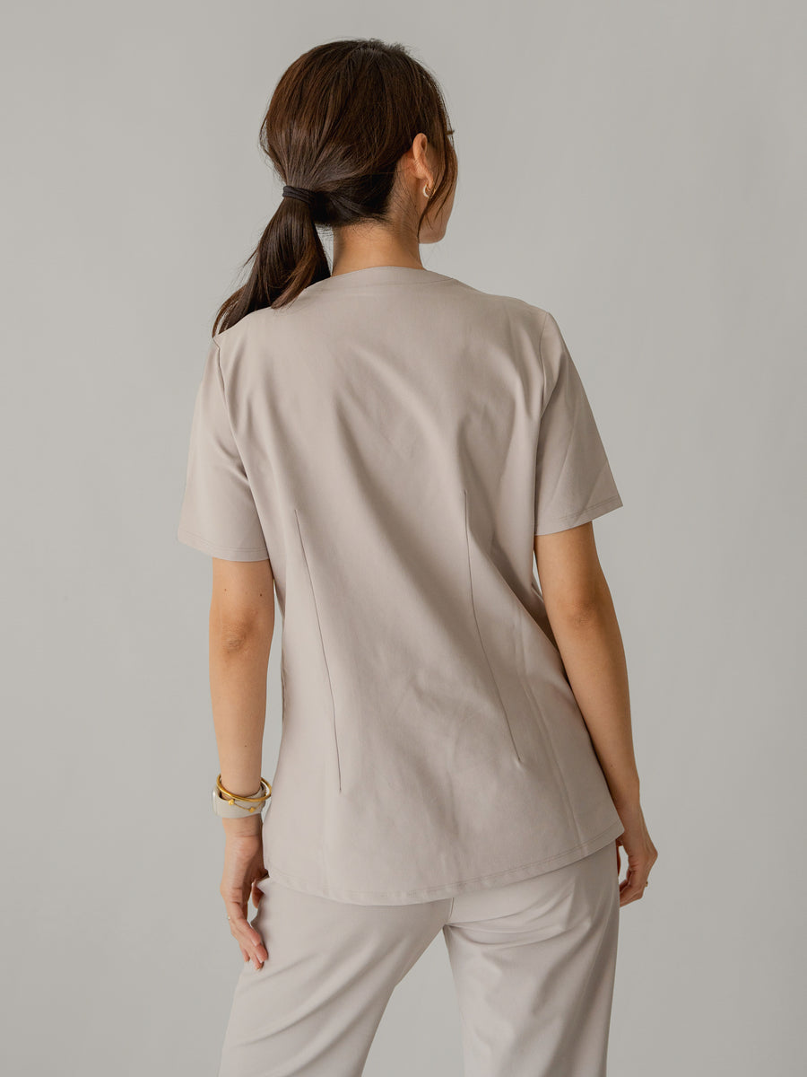 Women’s Two Pocket Scrub Top