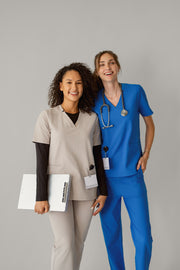 Women’s Two Pocket Scrub Top